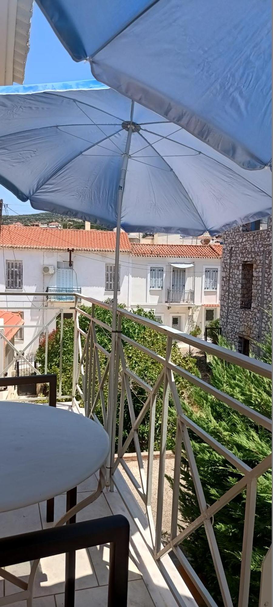 Aparthotel Ta Adelfia Pylos Exterior foto