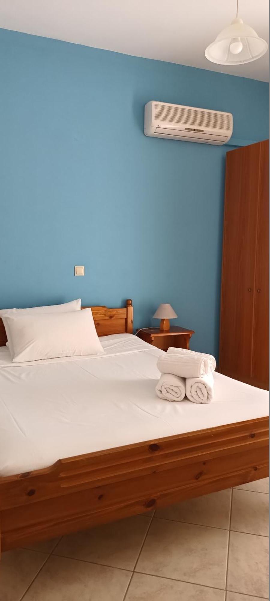 Aparthotel Ta Adelfia Pylos Exterior foto