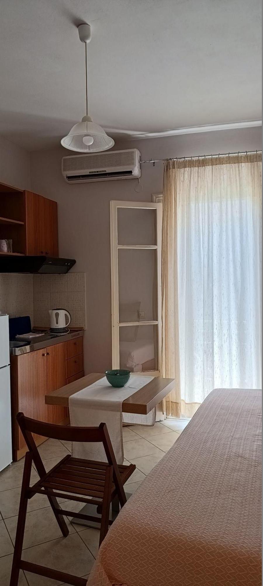 Aparthotel Ta Adelfia Pylos Exterior foto