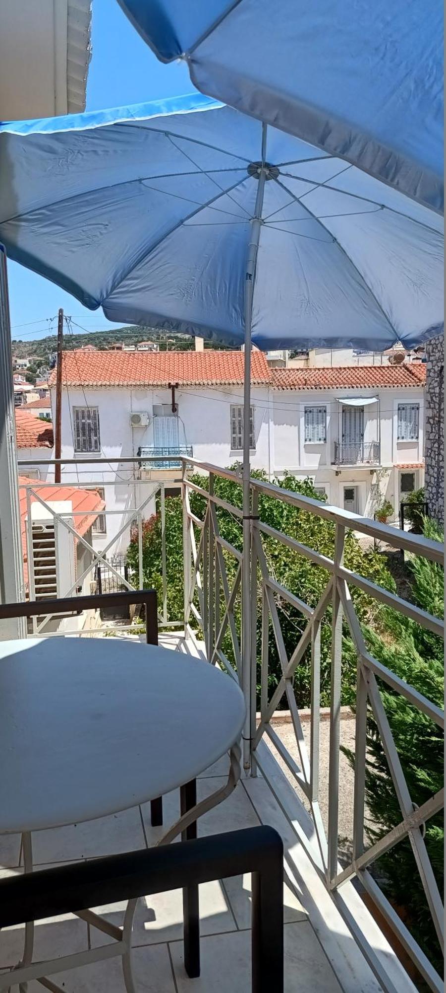 Aparthotel Ta Adelfia Pylos Exterior foto