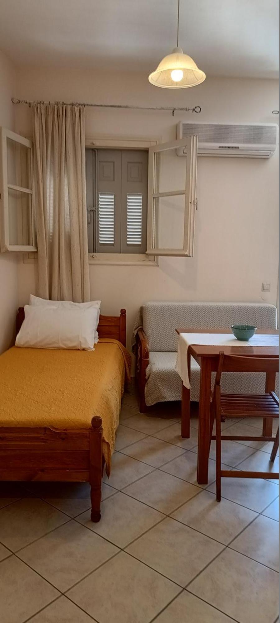 Aparthotel Ta Adelfia Pylos Exterior foto